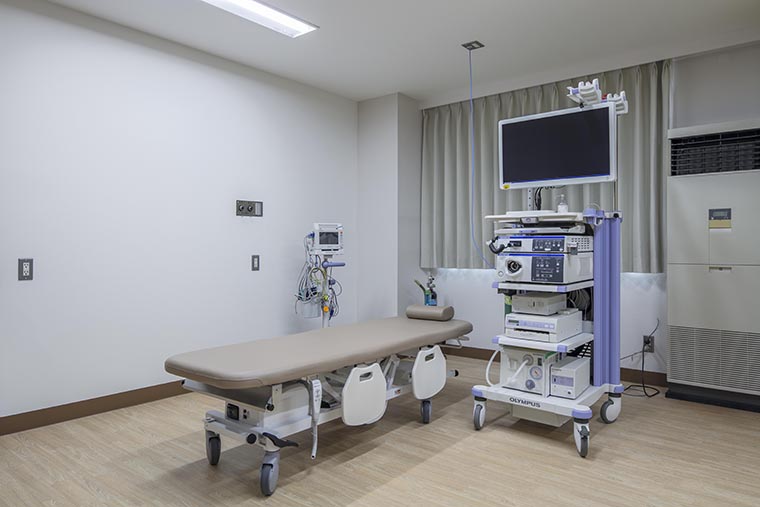 クリニックの診察室1