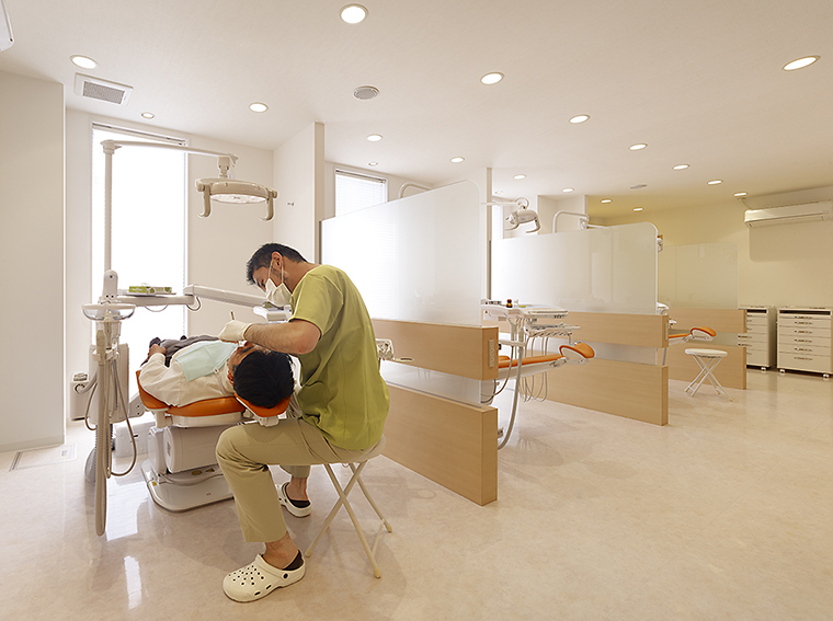 歯科クリニックの内装事例